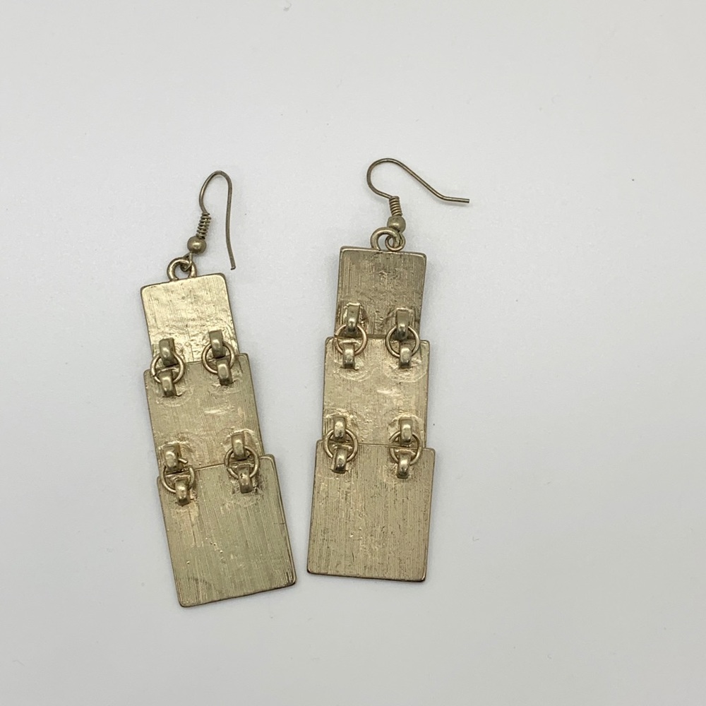 Earrings - Picture 2 of 4